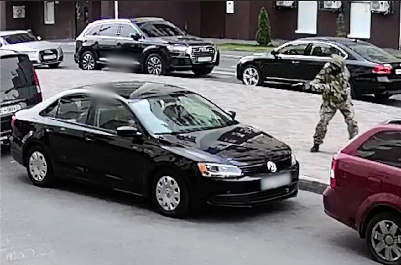 Затримано чоловіка, який стріляв у родину під Києвом, фото