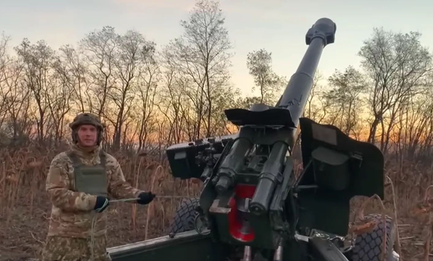 Бутусов і гаубиця: ДБР розслідує, хто допустив цивільного журналіста до артилерії