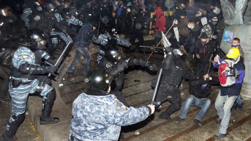 Серце на Майданi. 30 листопада 2013-го Янукович вчинив замах на наше майбутнє — і повстали мільйони