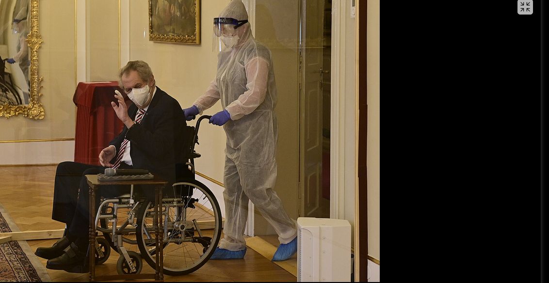 Хворий на COVID-19 президент Чехії зі скляного куба офіційно призначив нового прем'єра