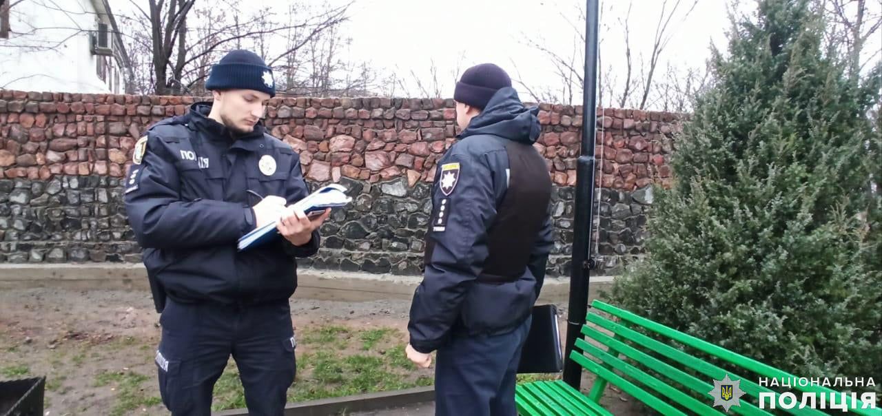 У Первомайську розтрощили пам'ятник героям Небесної сотні