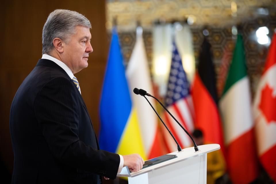 Порошенко позитивно оцінив переговори Байдена з Путіним