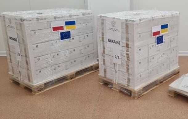 Польща направила в Україну другу партію вакцин AstraZeneca