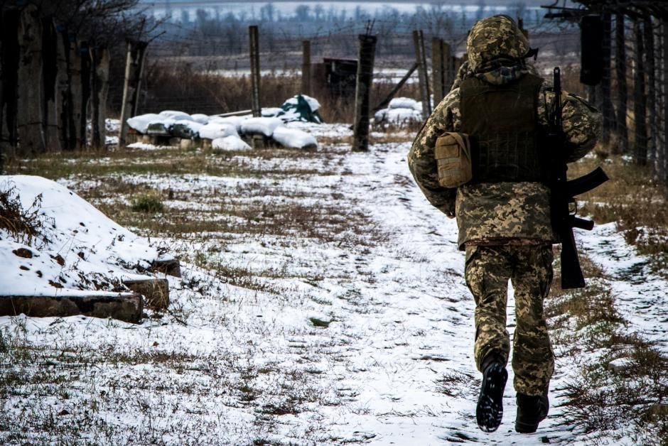 Бойовики поранили двох бійців на Донбасі
