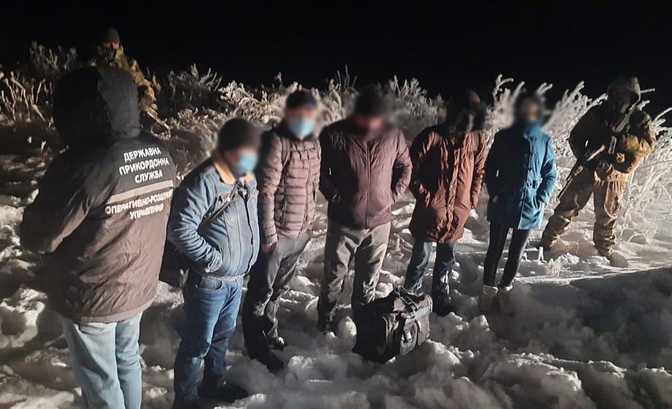 На Луганщині затримали групу іноземних «туристів» з Узбекистану