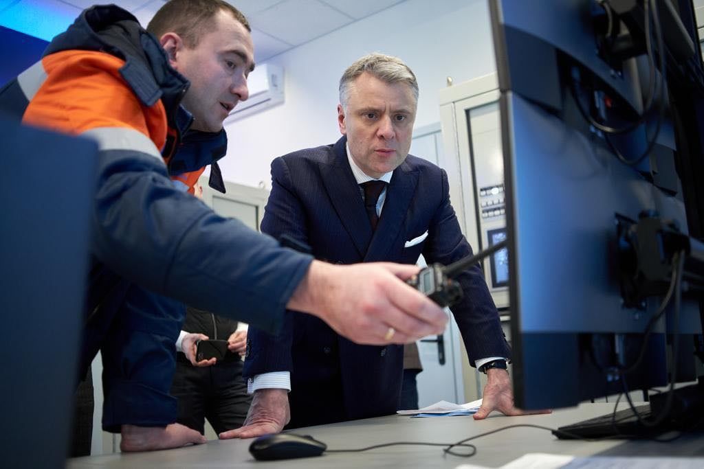 Транзит газу через Україну РФ скоротила вдвічі
