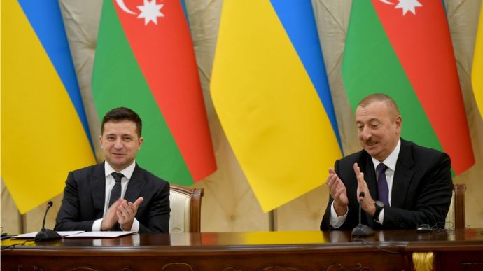 У Київ з робочим візитом завтра завітає президент Азербайджану