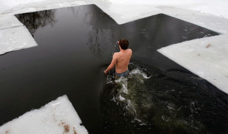Водохреща: ПЦУ спростовує міфи про купання в ополонці