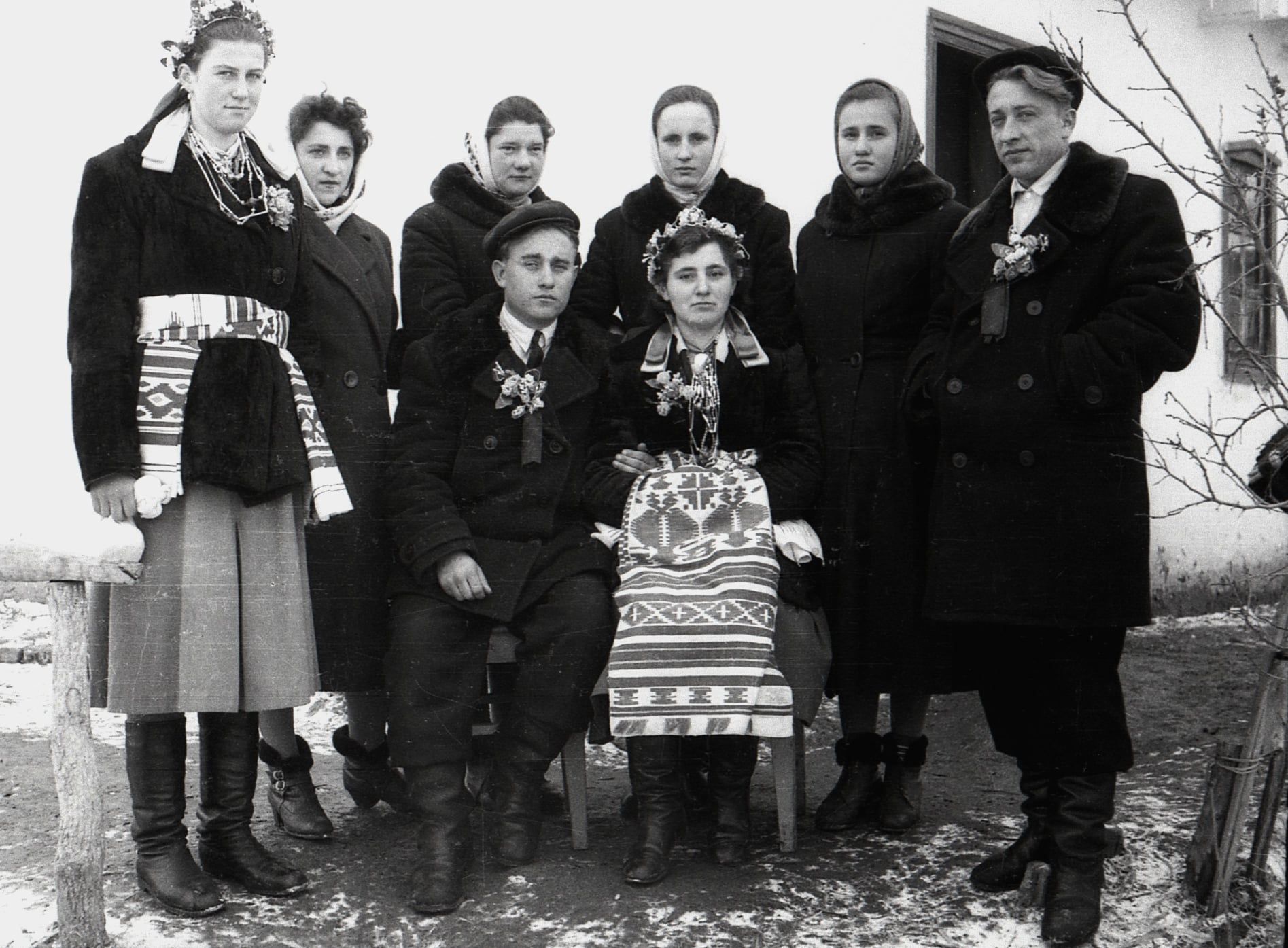 «Село у відрогах Холодного Яру»: у Черкасах відкрили фотовиставку про життя селян у 50-х роках