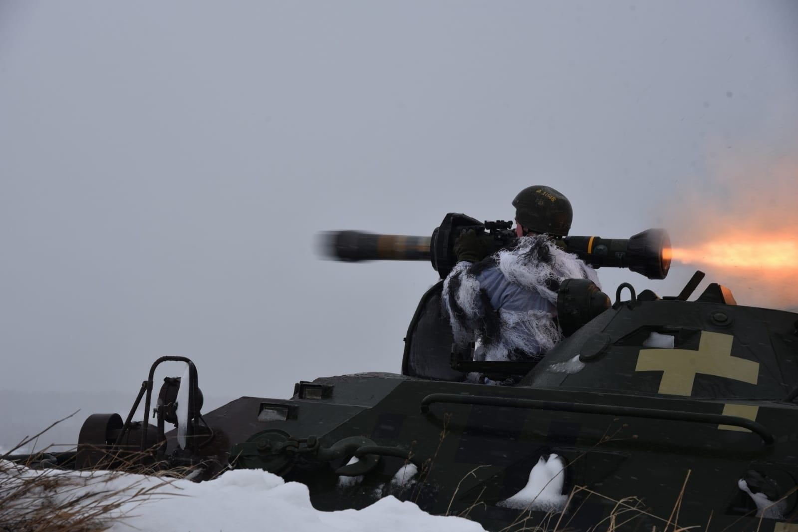 ПТРК NLAW: на Яворівському полігоні підготували інструкторів зі знищення бронетехніки, фото