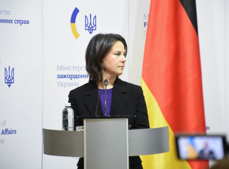 Зеленський скасував зустріч із Бербок за її відмову виступити проти «Північного потоку-2»