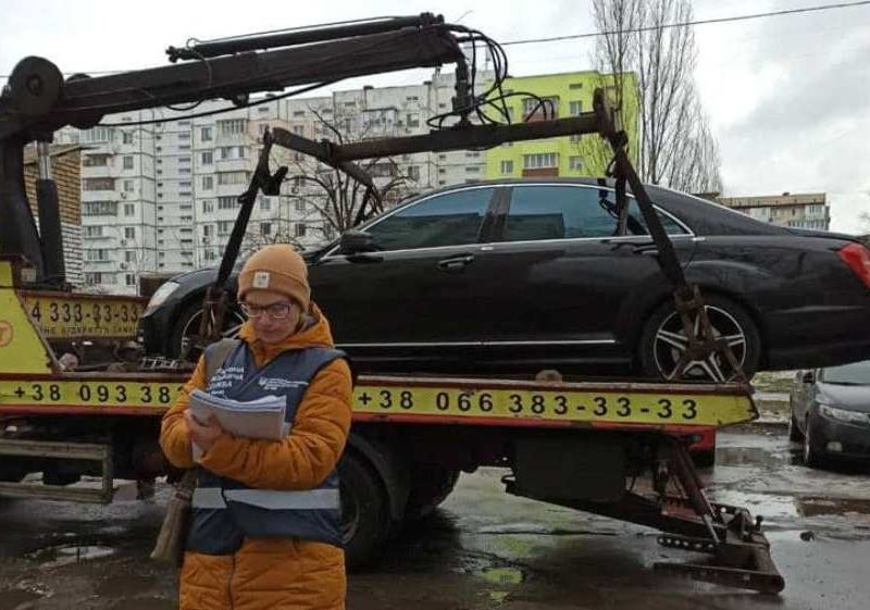 У киянки, яка назбирала 23 штрафи за порушення ПДР, забрали автівку