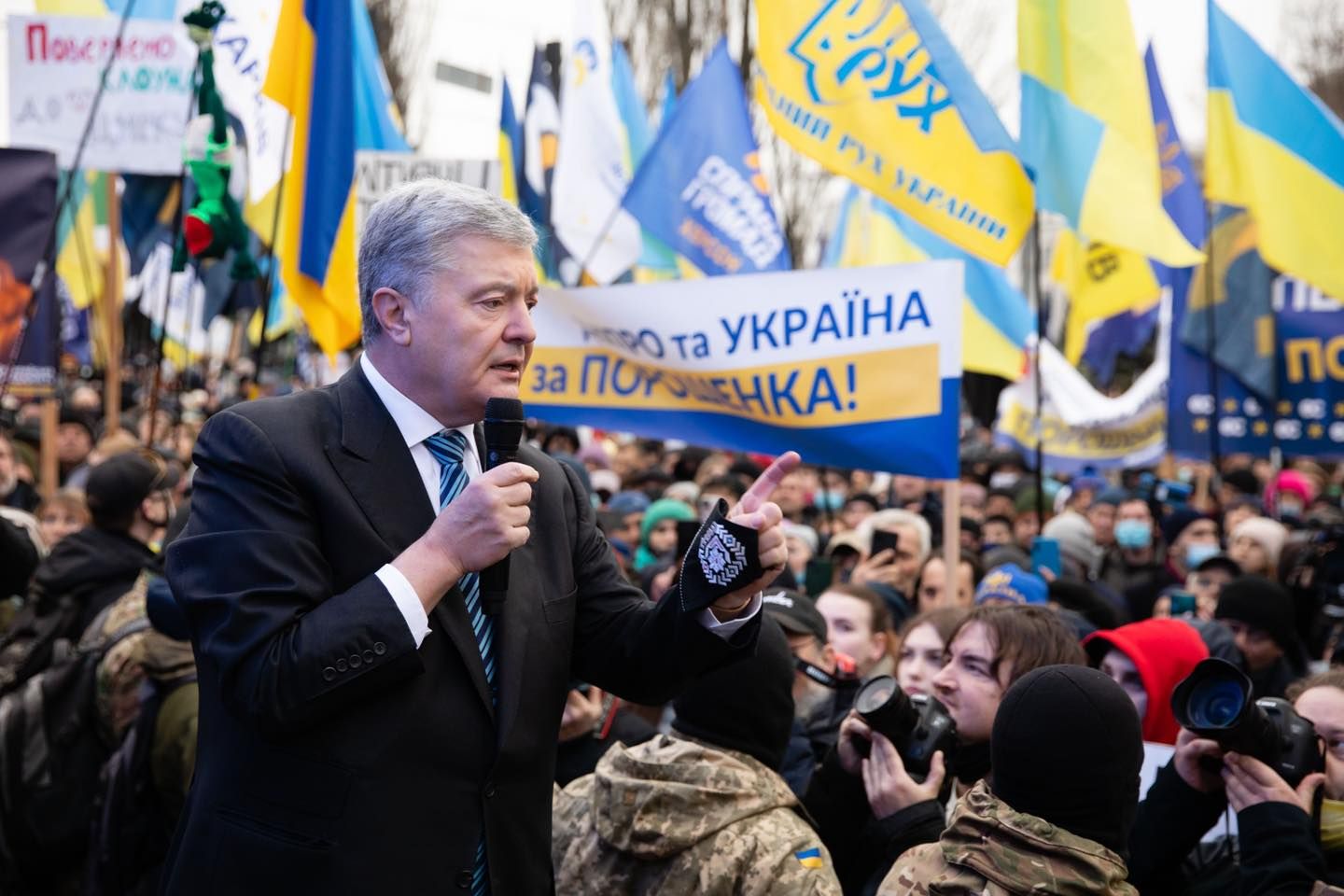 Запобіжний захід Порошенку апеляційний суд залишив без змін