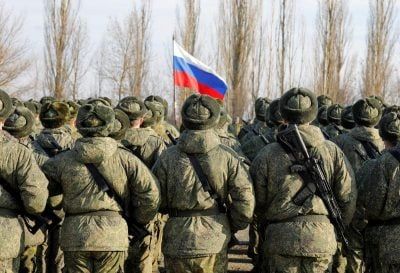 Росія збрехала про відведення своїх військ від кордонів України