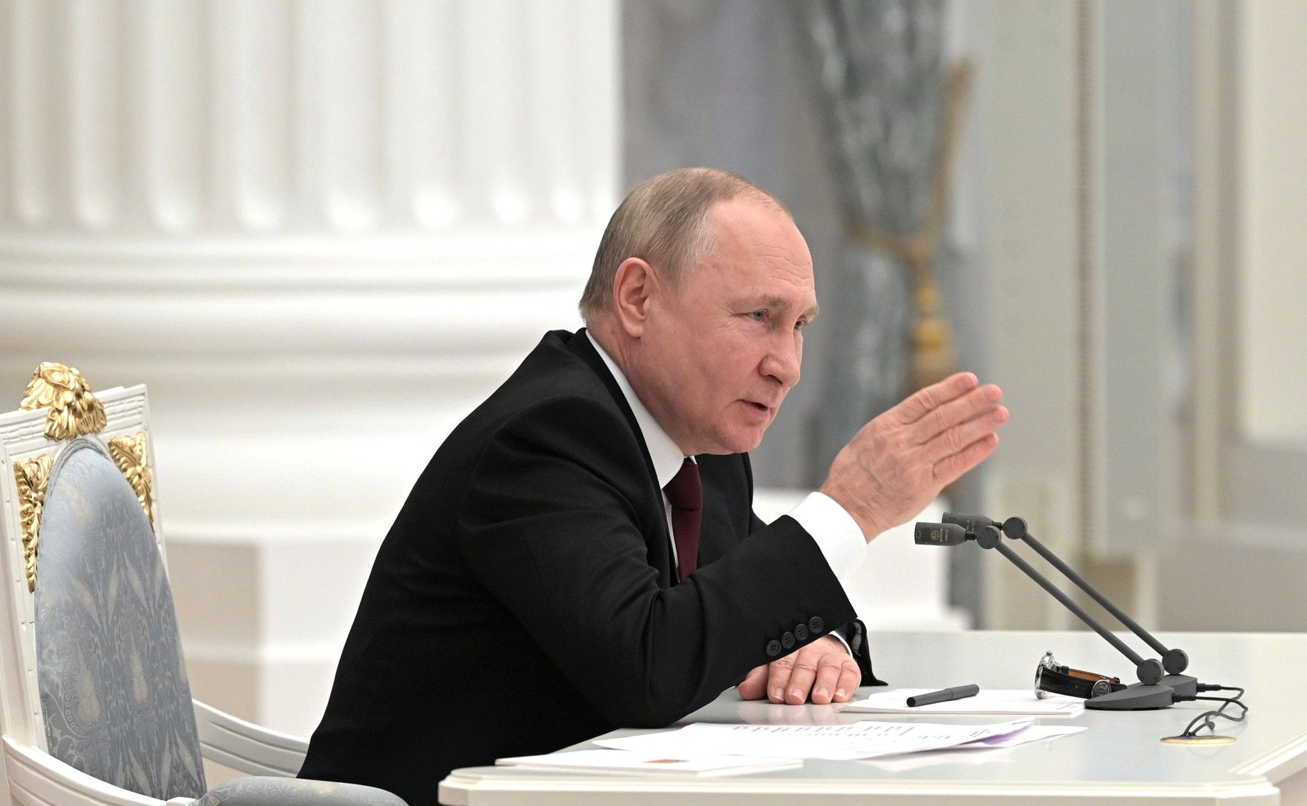 Путін погрожує показати Україні справжню декомунізацію і згадав спадок Леніна-Сталіна