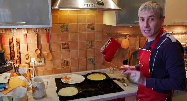 «Спробував – засмакувало!» Ідеальні млинці без дріжджів з вершками