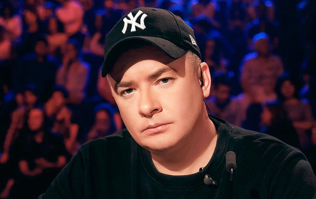 Андрій Данилко закупив для українських військових бронежилети, каски й тепловізори.