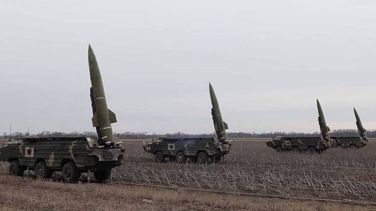 До Гомеля перекидають ворожі ракетні комплекси