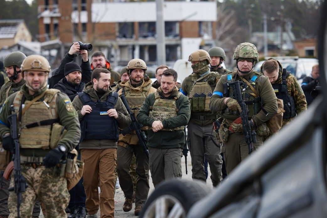 Зеленський і путін зустрінуться після переможних битв України – Подоляк
