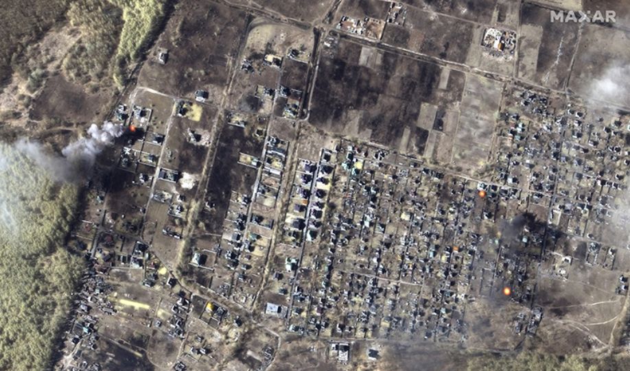 Маріупольські будівлі фактично всі знищені окупантами – Зеленський