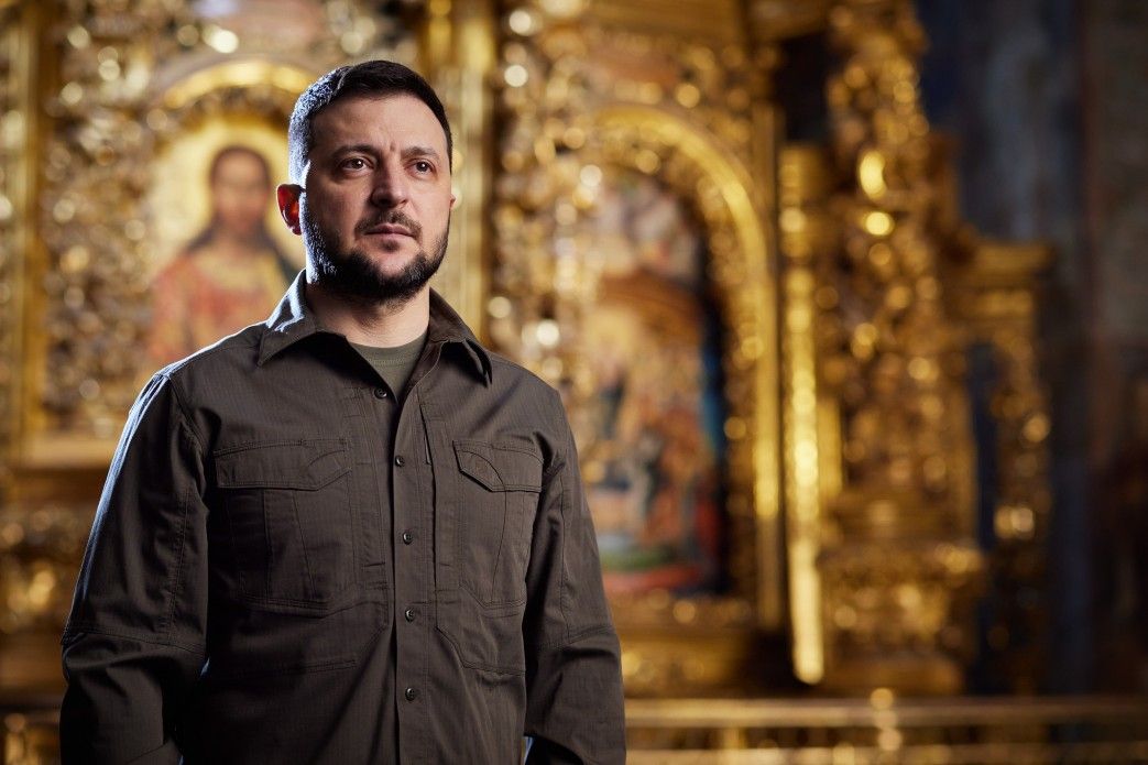 Допоки є Оранта: Зеленський привітав із Великоднем і просив Бога дати сили для  перемоги