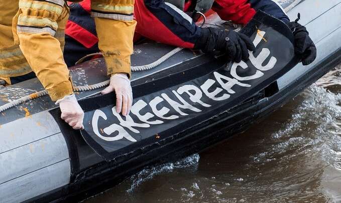 Greenpeace заблокував танкер із російською нафтою у Норвегії