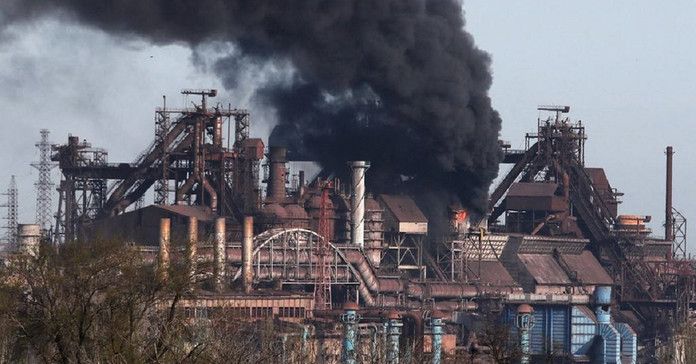 Рашисти розбомбили військовий шпиталь у Маріуполі: є загиблі, поранені, контужені