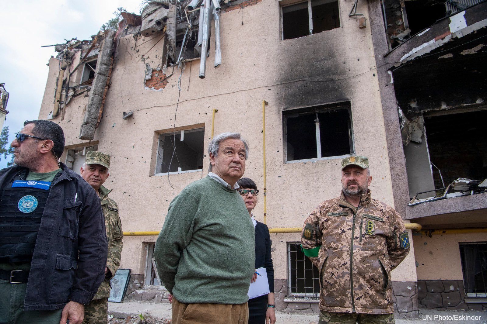 Генсек ООН під враженням візиту до Києва написав послання українцям, фото