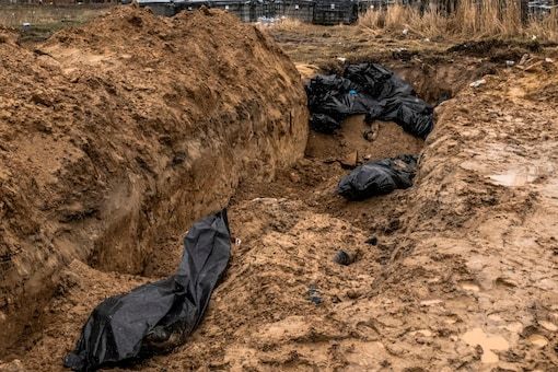 Вісім братських могил мирних жителів виявлено у Київській області