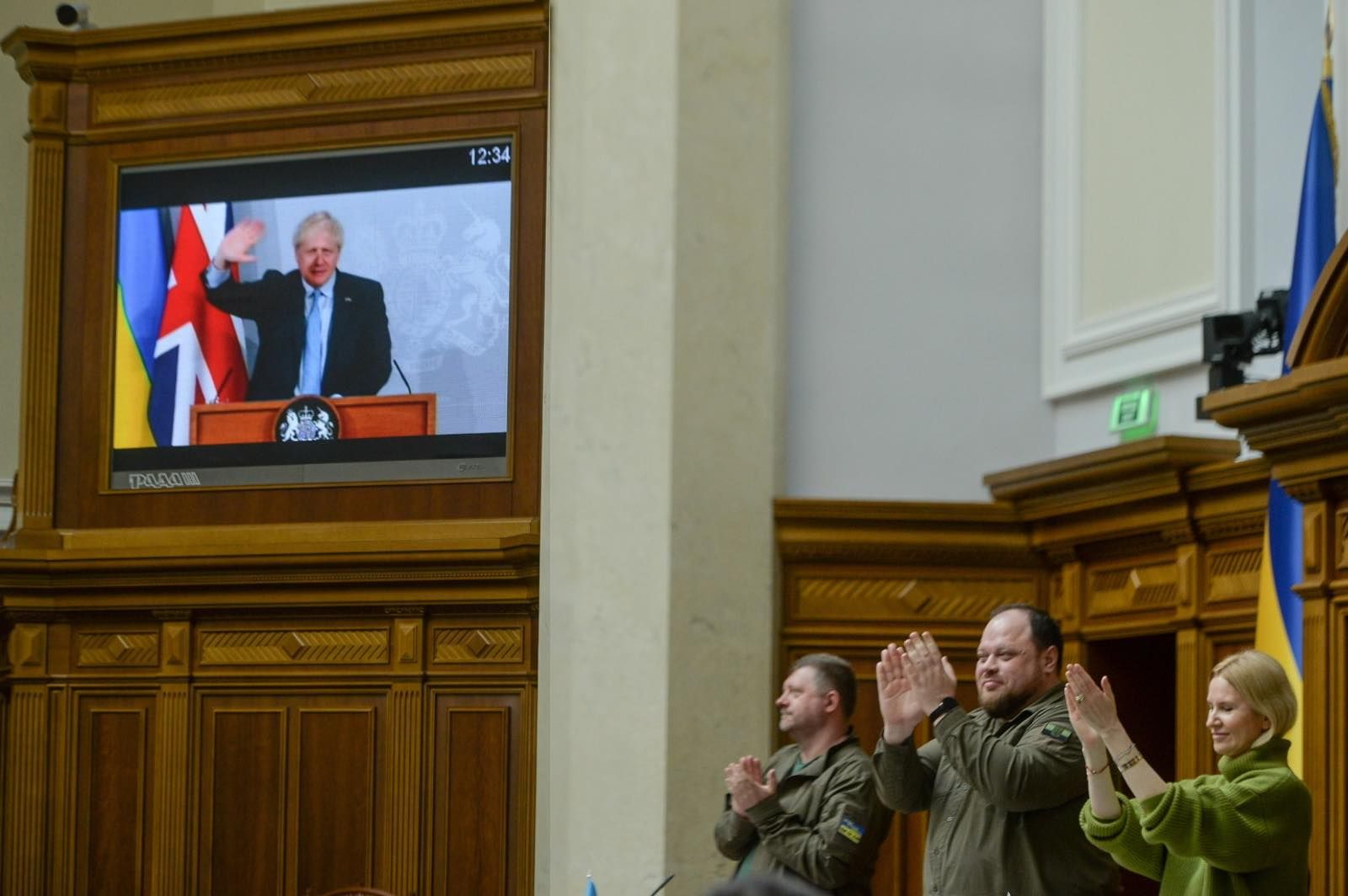 Джонсон виступав у режимі відеоконференції, а Зеленський - під куполом ВР.