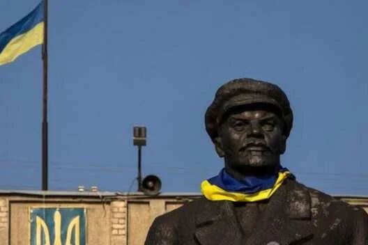 Зеленський підписав закон «Про дерадянізацію законодавства України»