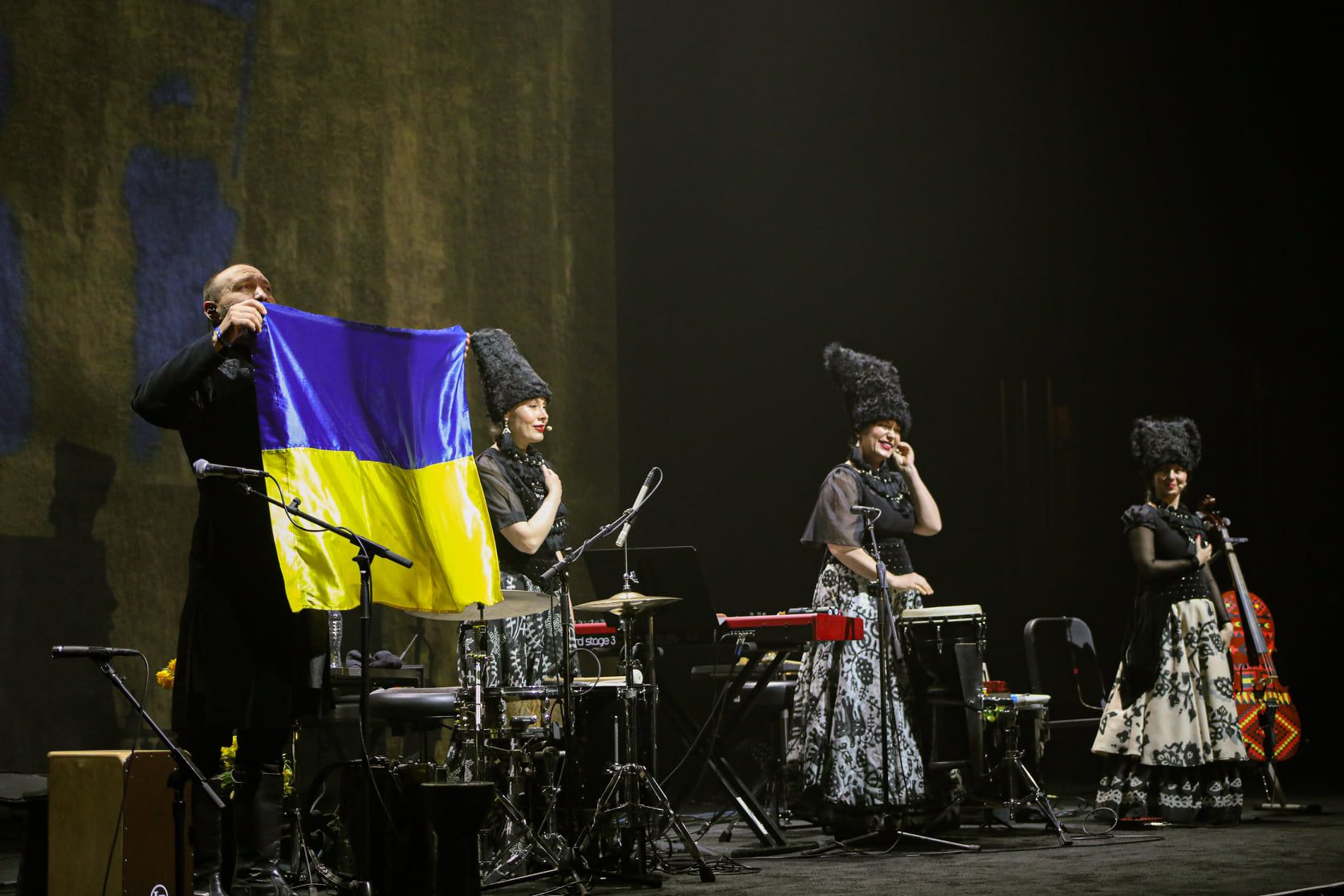Український гурт «ДахаБраха» дав 24 концерти, кошти направлять на підтримку України
