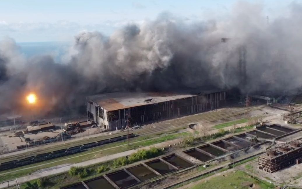 У захисників Маріуполя чотири варіанти дій і є зброя для відбиття атак росіян – «Азов»