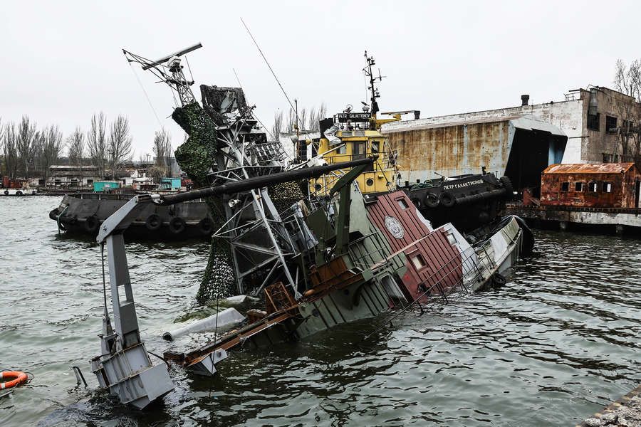 У Маріуполі окупанти відновлюють роботу порту для вивезення краденого металу – Андрющенко