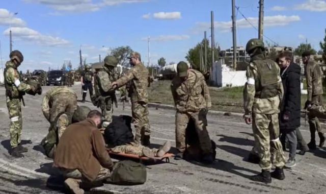 рф обговорюватиме обмін полоненими лише після суду над захисниками Маріуполя