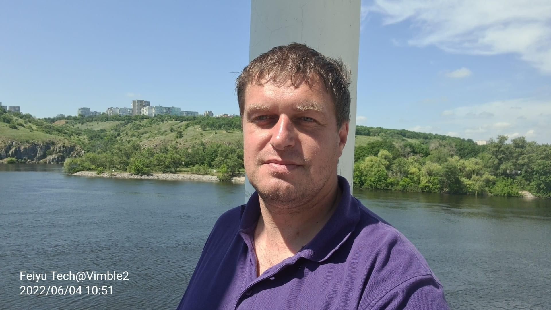 Журналіст В’ячеслав Твердохліб жив місяць у підвалах Маріуполя
