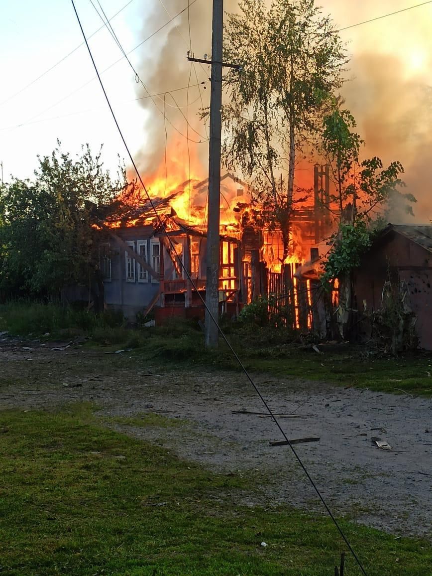 Сумщину потужно накрила російська артилерія, горять будинки – Живицький