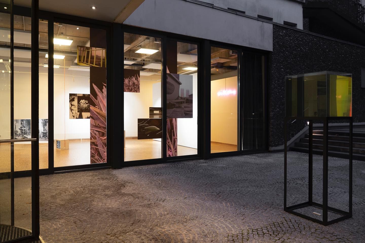 Фотовиставку «Зруйнований, але нескорений Ірпінь» відкриють у Парижі 8 червня