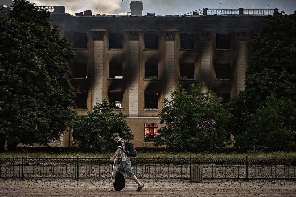 Далекобійна артилерія дасть змогу зачистити Сєвєродонецьк від ворога за два-три дні - Гайдай