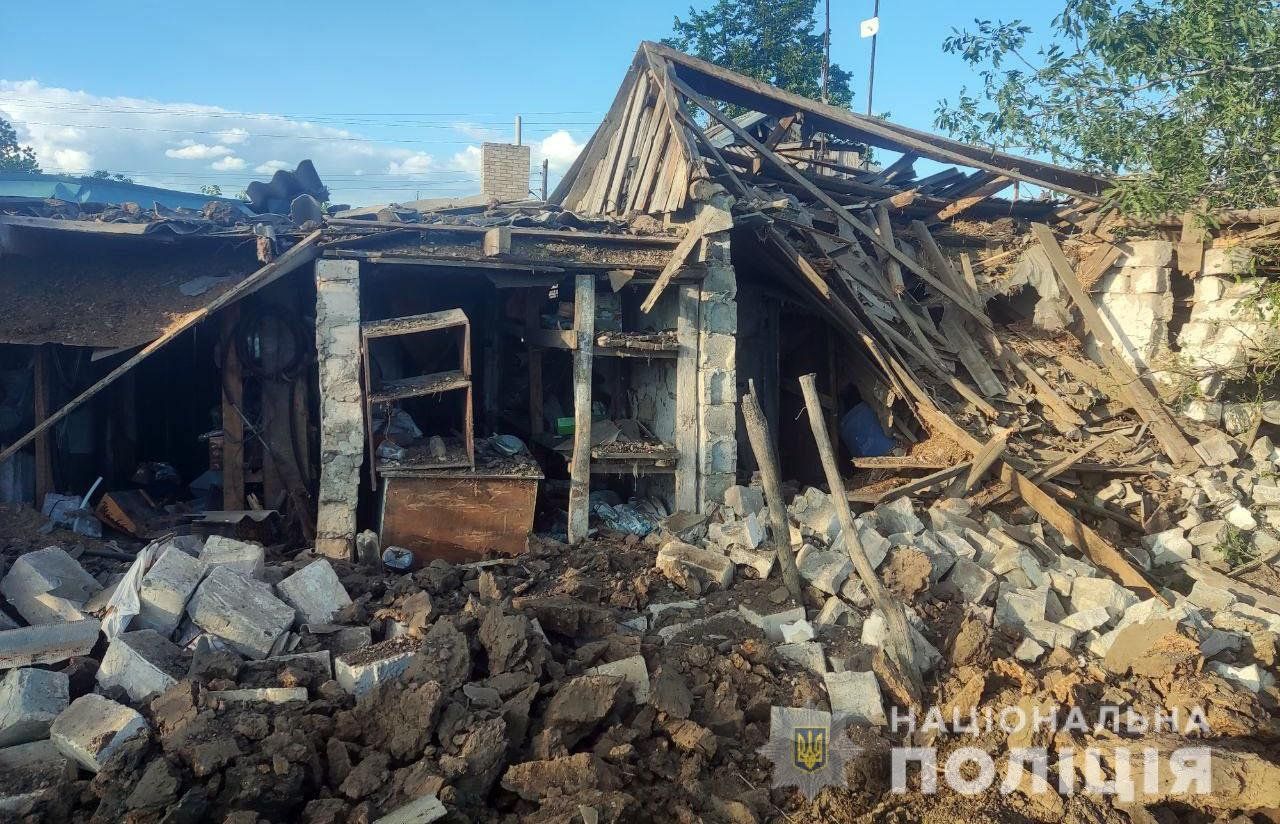 Донеччина зазнала масованих обстрілів, є вбиті та поранені цивільні – Нацполіція, фото