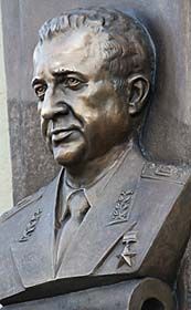 Одяг, ручка та годинник