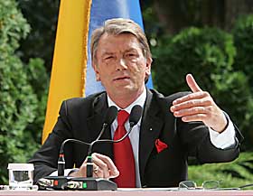 Замiсть авантюр та полiтичної хитростi демонструйте власне бачення розквiту країни