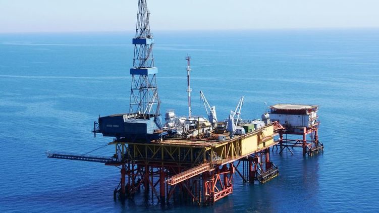ЗСУ завдали ракетного удару по загарбаних росіянами бурових вишках «Петро Годованець» і «Україна»