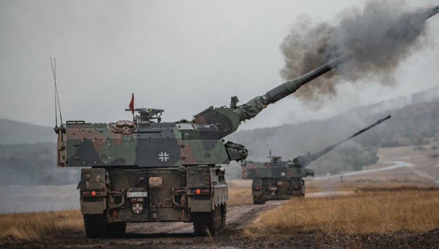 Німецькі самохідні гаубиці Panzerhaubitze2000  уже на фронті