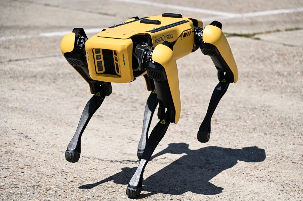 Українські вибухотехніки отримають від США нового найкращого роботизованого пса