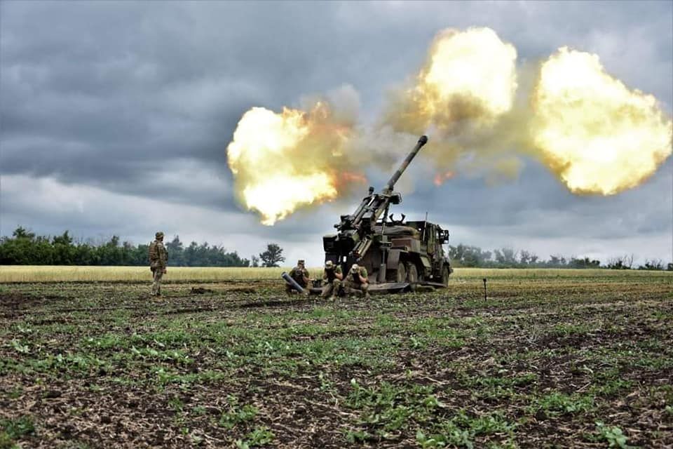 Артилеристи ЗСУ цілодобово нищать ворога з французьких САУ «CAESAR», відео