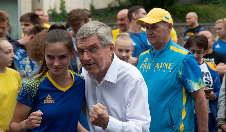 Президент МОК Томас Бах приїхав до України з візитом солідарності