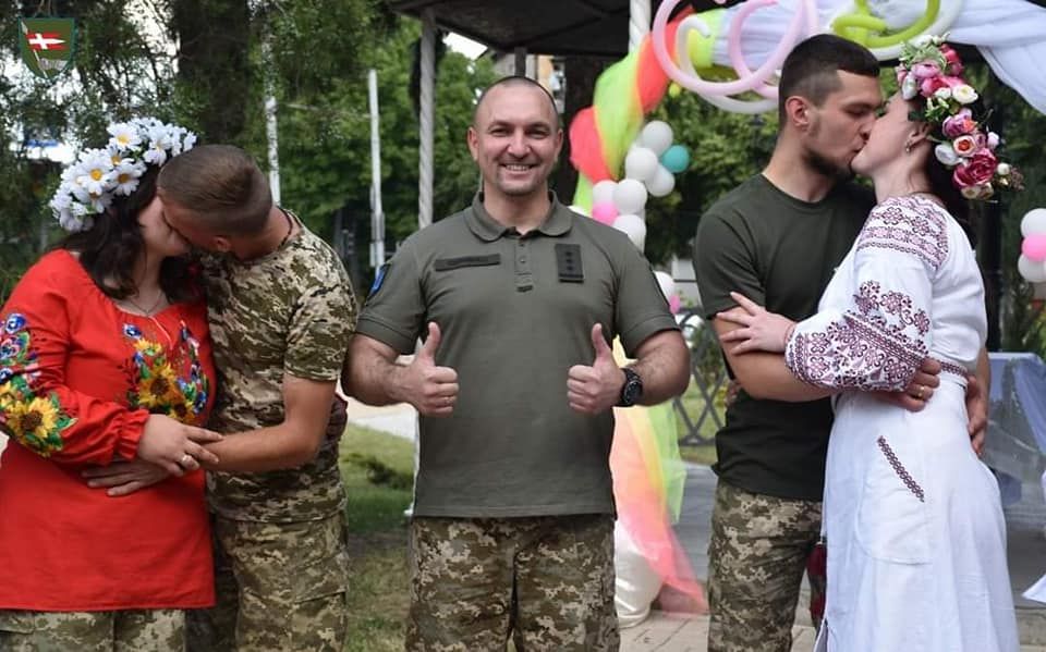 В Україні одружилося 102 тисячі пар за пів року