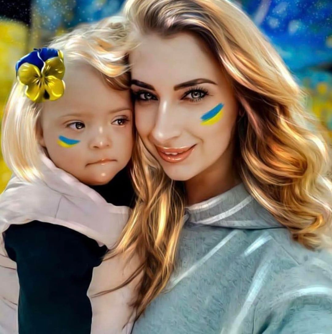 Фото Ірини Дмітрієвої та її загиблої донечки Лізи облетіло усі соцмережі