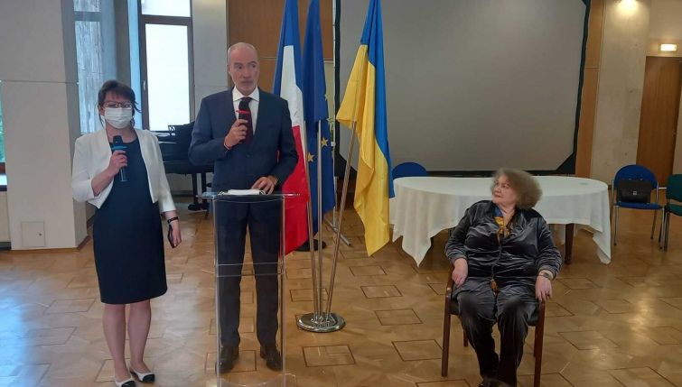 Ліна Костенко нагороджена Орденом Почесного легіону
